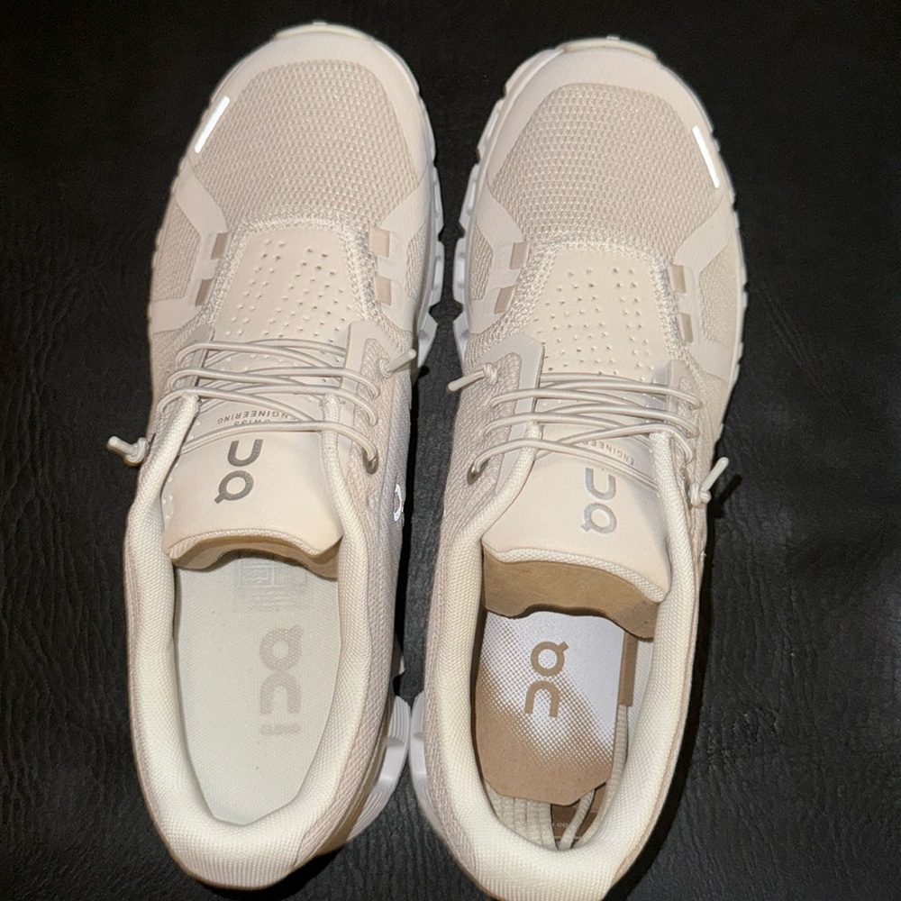 Cloud 5 Pearl White Womens